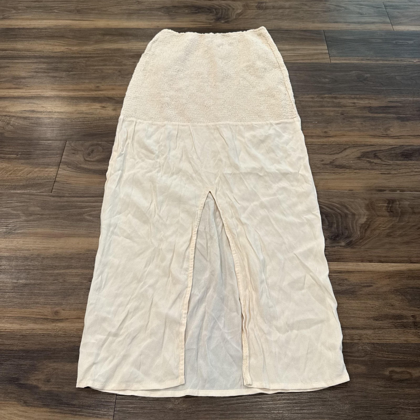 Trois The Label Skirt Womens S/M Cream Strapless Smocked Bodice Maxi Slit — image 3 of 7